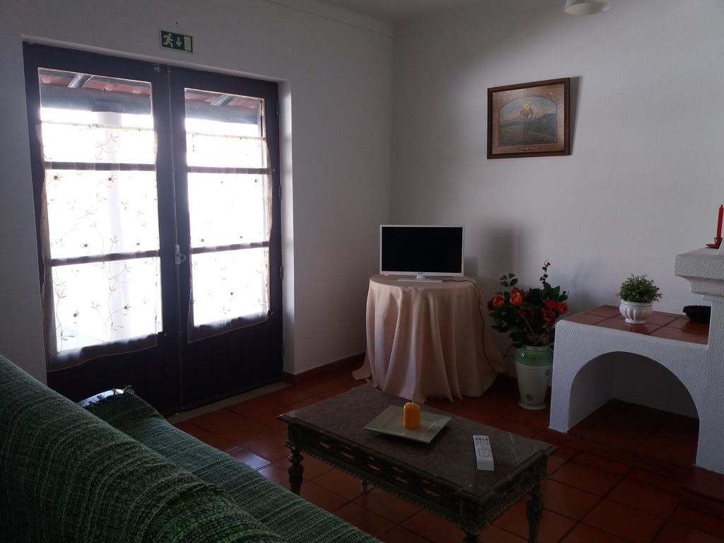 Alojamentos Vitinho 2 - Vila Nova Milfontes Vila Nova de Milfontes Extérieur photo