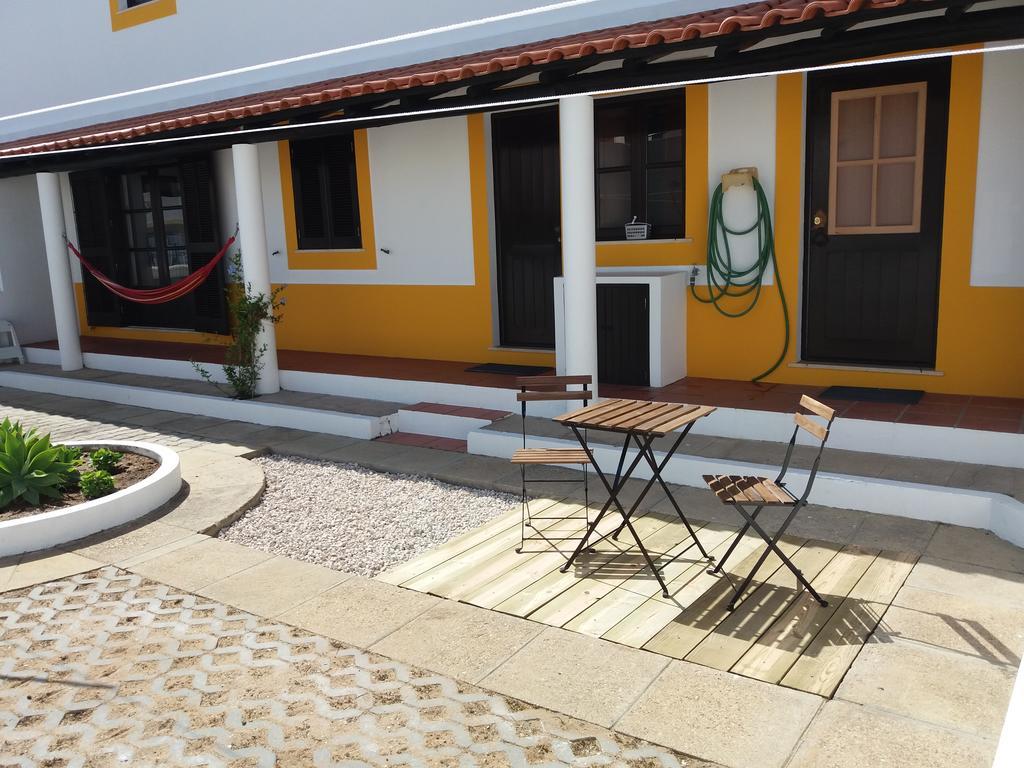 Alojamentos Vitinho 2 - Vila Nova Milfontes Vila Nova de Milfontes Extérieur photo